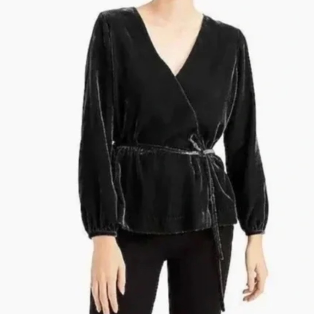🆕‎ J. Crew Black Velvet Peplum Top